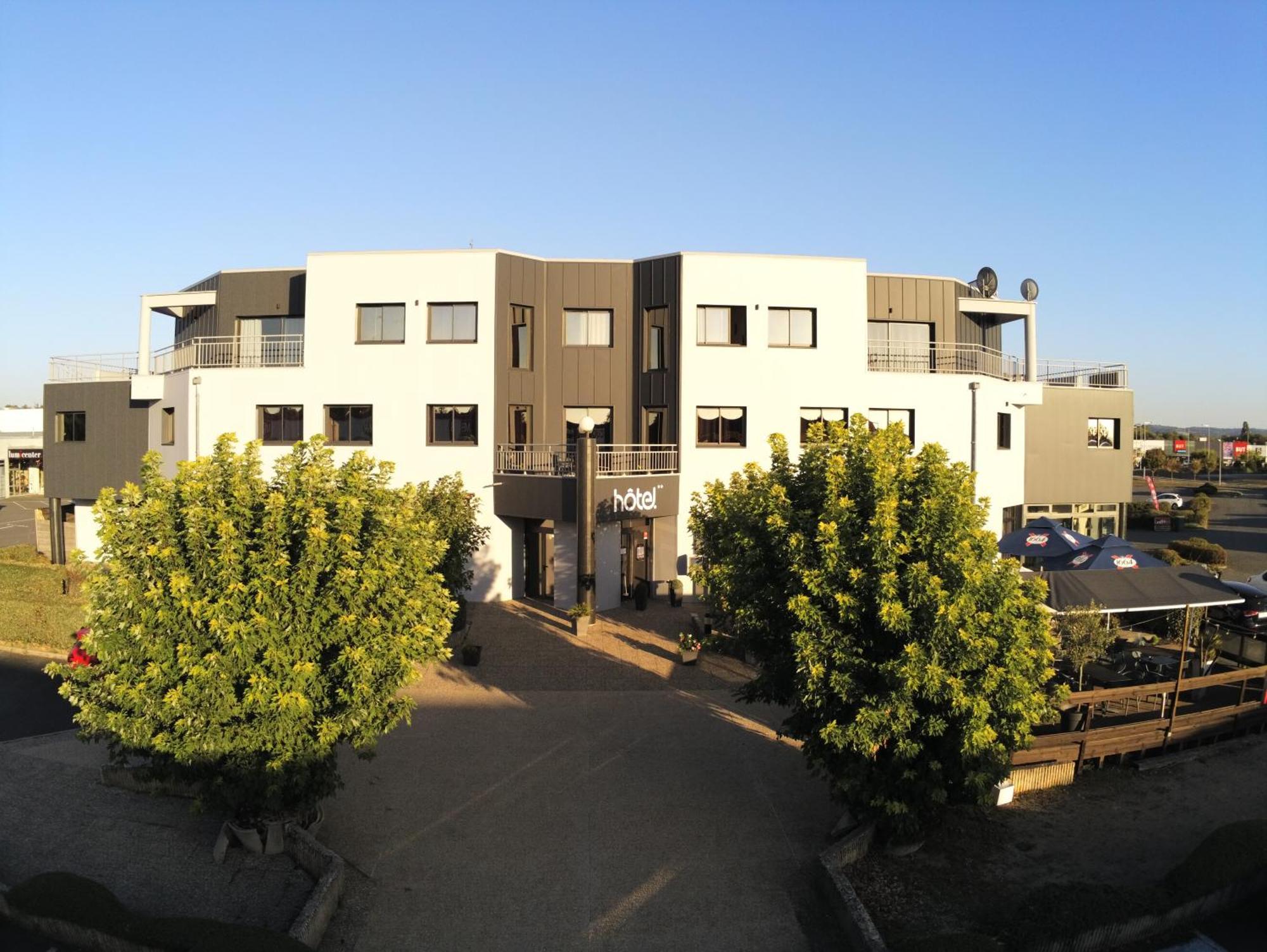 Fasthotel L'Eldorado Sébazac-Concourès Esterno foto